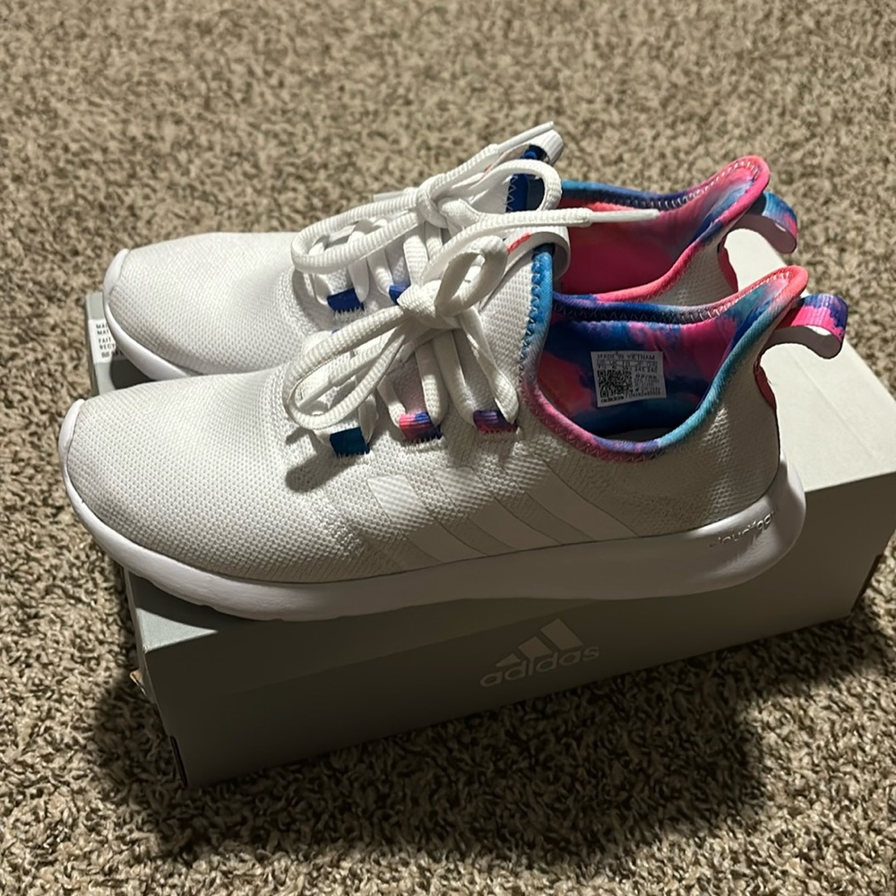 ☁️ Adidas Cloudfoam Running shoes